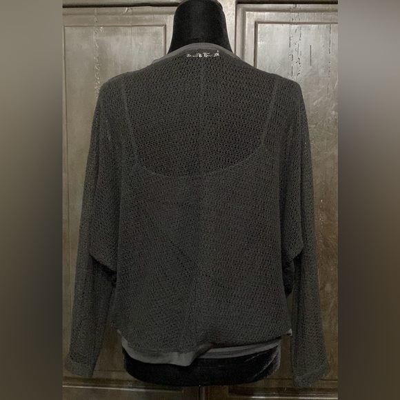 One7Six Black oversized Sweater w/ camisole - Size medium - Picture 4 of 12